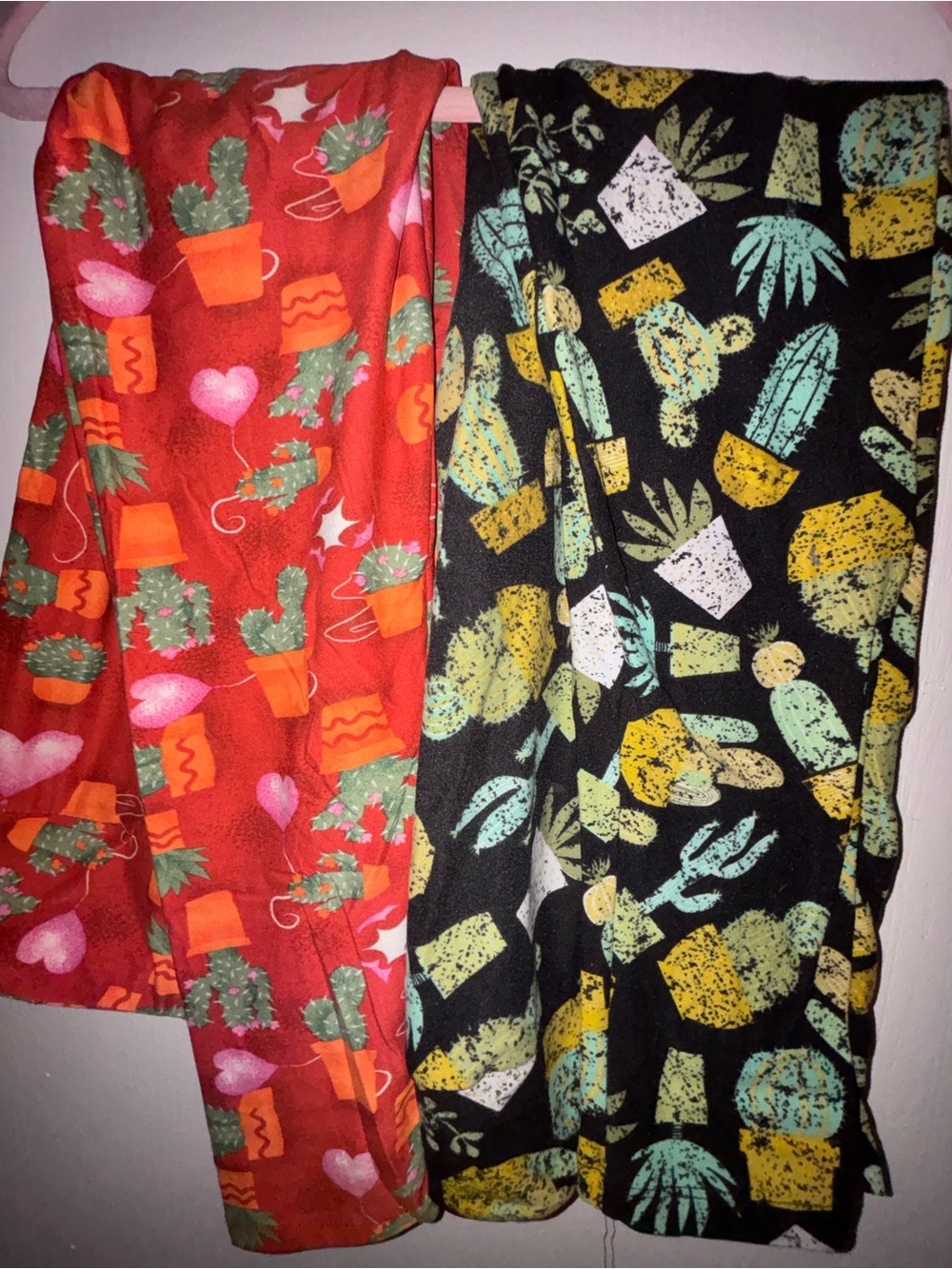 LuLaRoe Cactus Print Leggings Pair - Red & Black Tall and curvy
